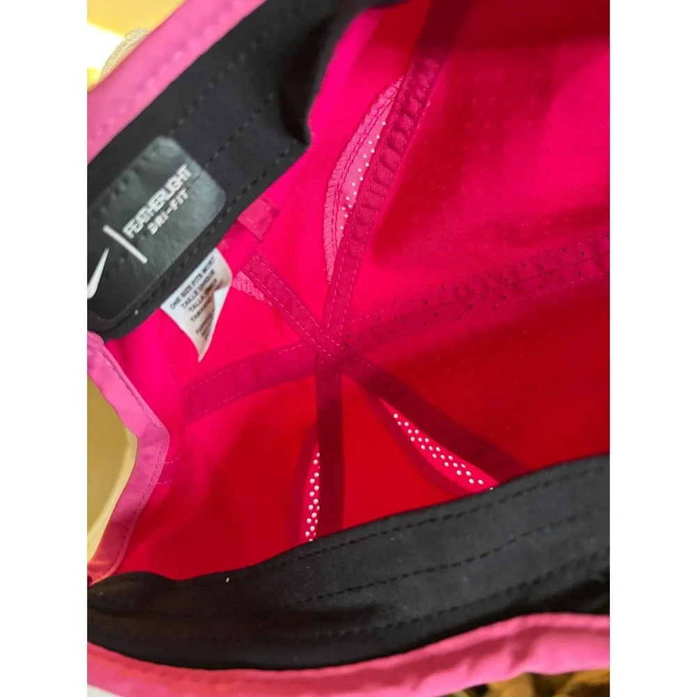 Nike Featherlight Dri-FIT Pink Running Hat Adjustable Womens Training Cap OSFM